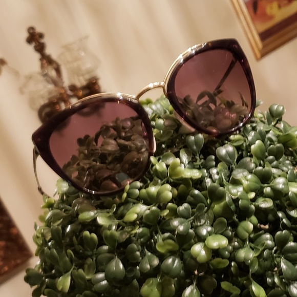 PRADA* 100%Authentic - Picture 8 of 8